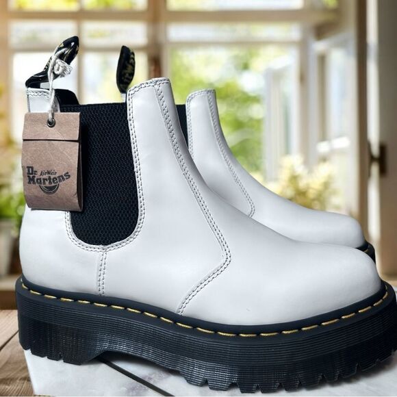 BRAND NEW Dr. Martens 2976 Quad Chelsea Slip-on Boot Size 9 Mens 10 Women EU 42 - Picture 12 of 12